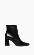 Bota Lucid