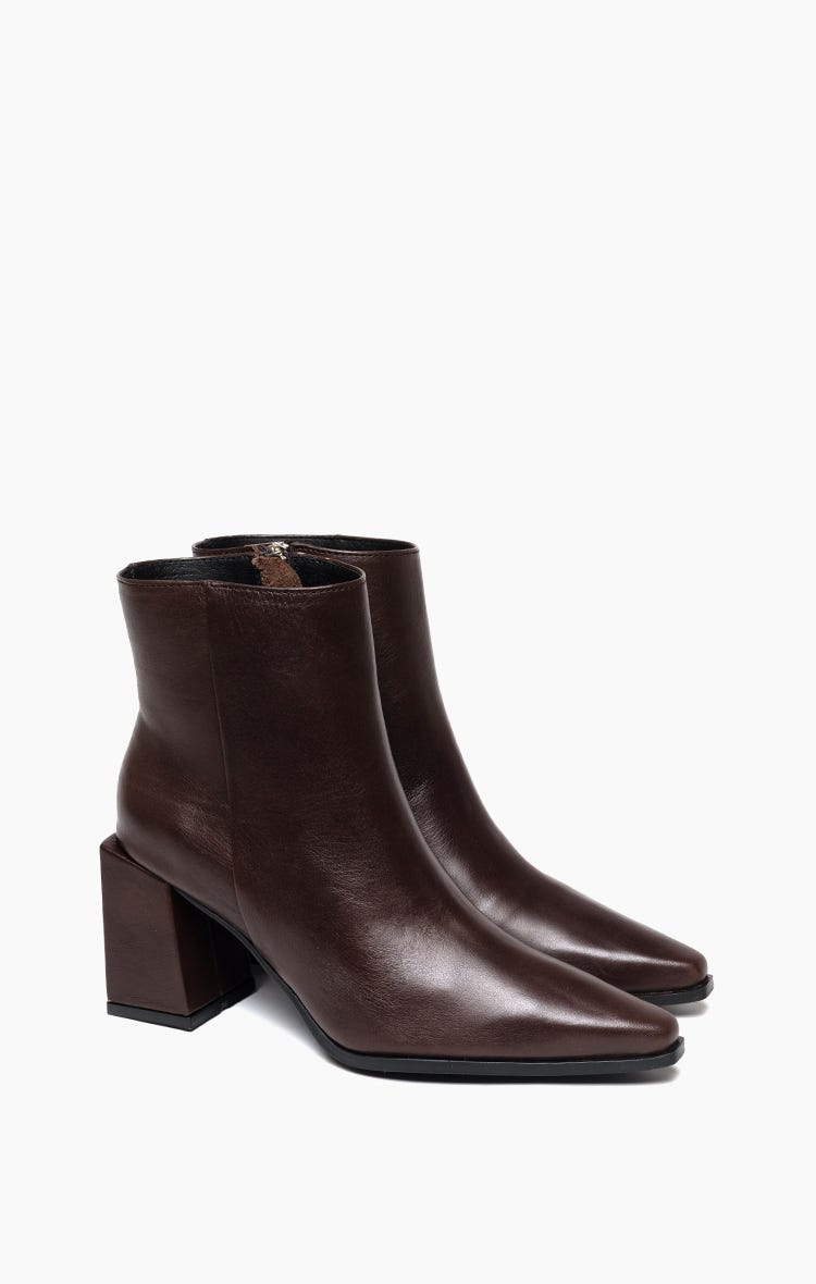 Bota Lucid