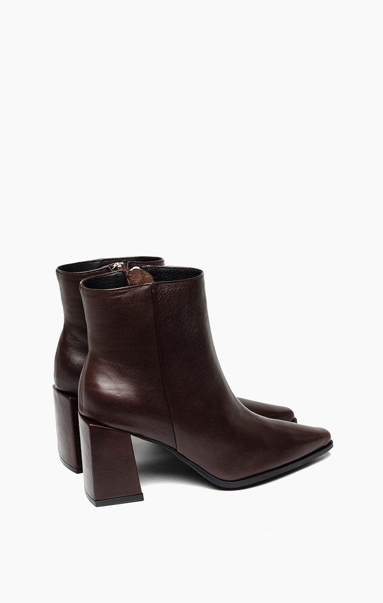 Bota Lucid