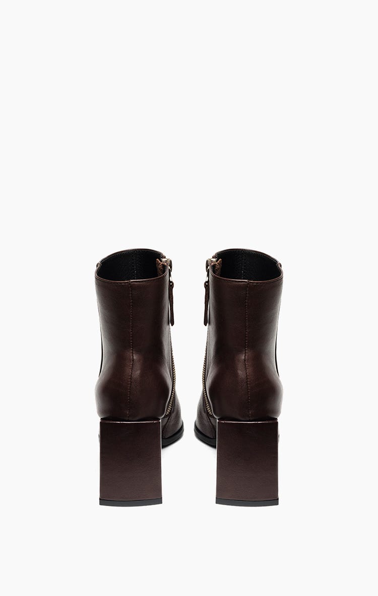 Bota Lucid