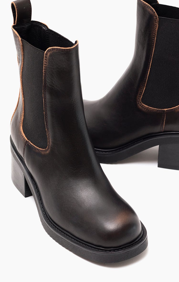 Bota Hatfield